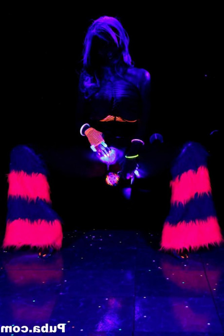 Ава Аддамс картинка 32