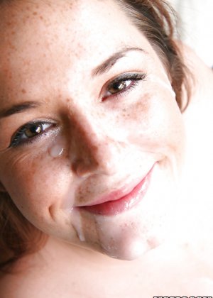 Сладкая любительская красотка с большой задницей Талия Палмер получает удар