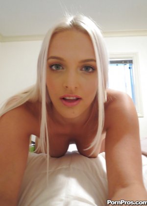 Голые девушки категория: Подруга